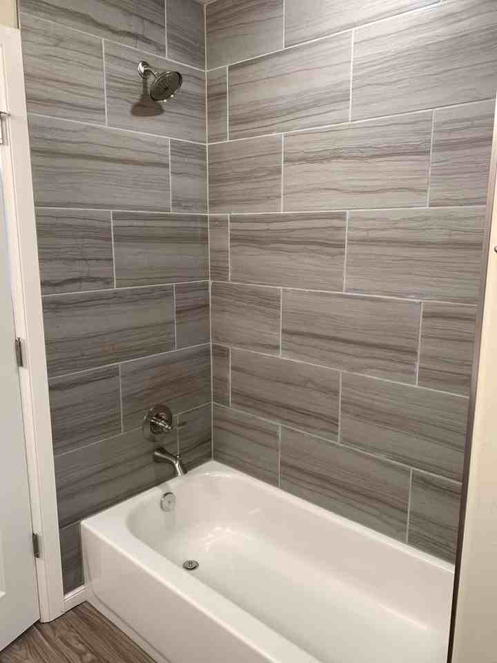 1525 Nw 14th St - Photo 3 of 32