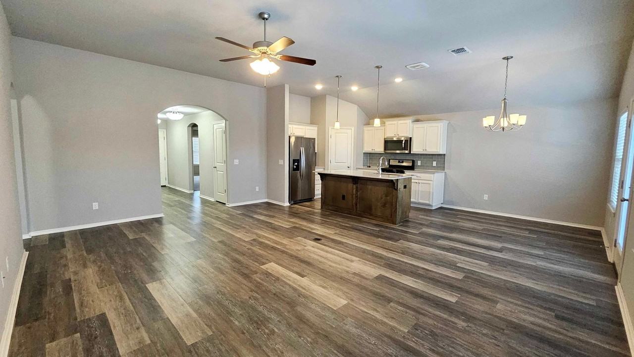 719 Mossy Rd - Photo 6 of 30