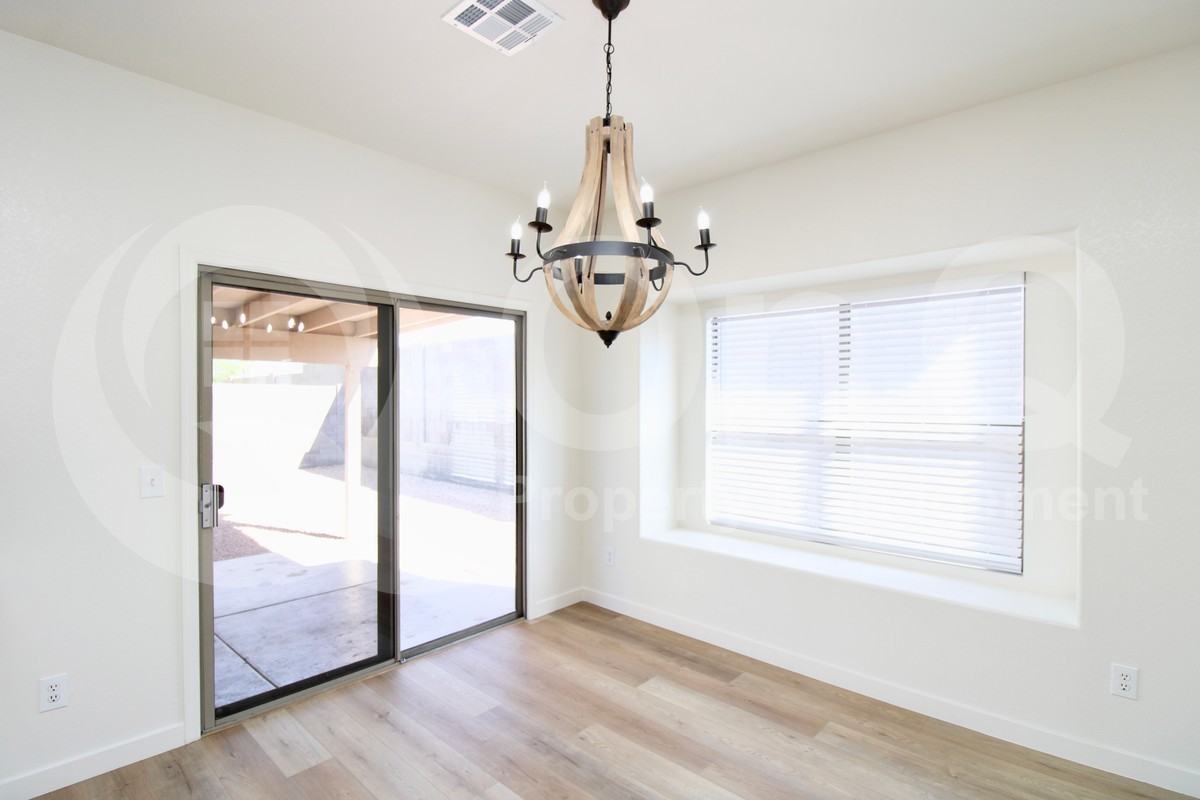 5756 E Flossmoor Cir - Photo 5 of 19