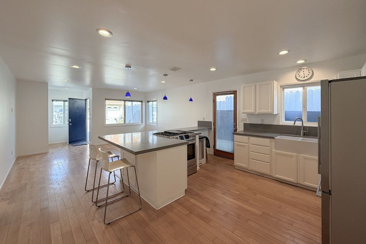 120 Bardsdale Ave - Photo 4 of 22