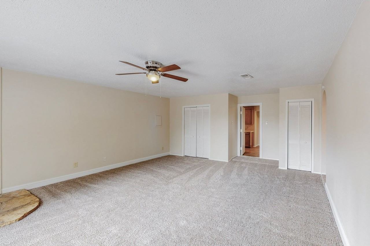 1500 Berry Dr - Photo 7 of 27