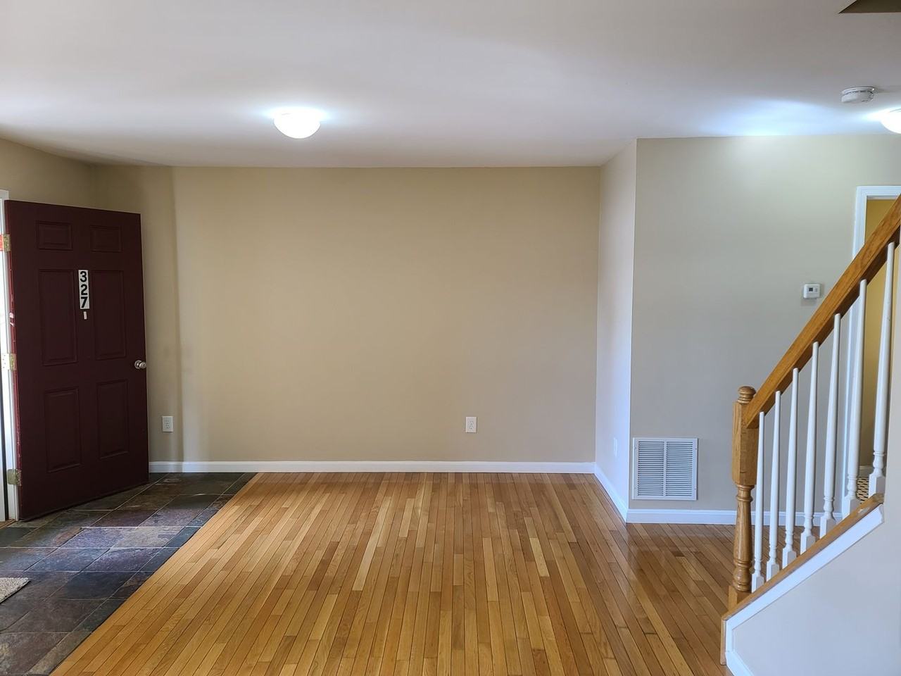 327 Grandview Ave - Photo 3 of 45