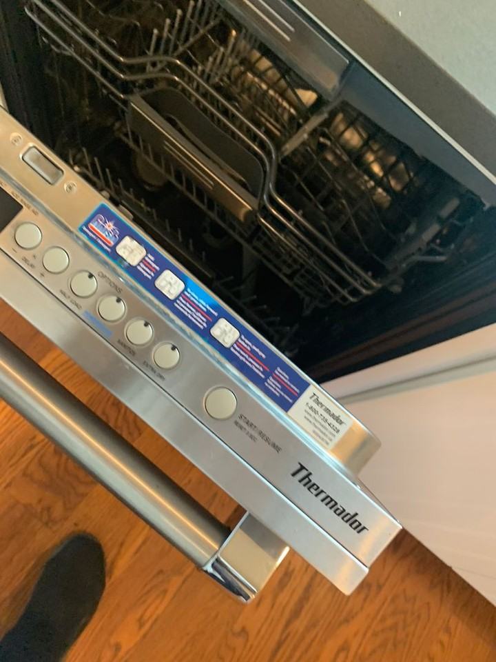 904 Fairview Dr - Photo 2 of 28