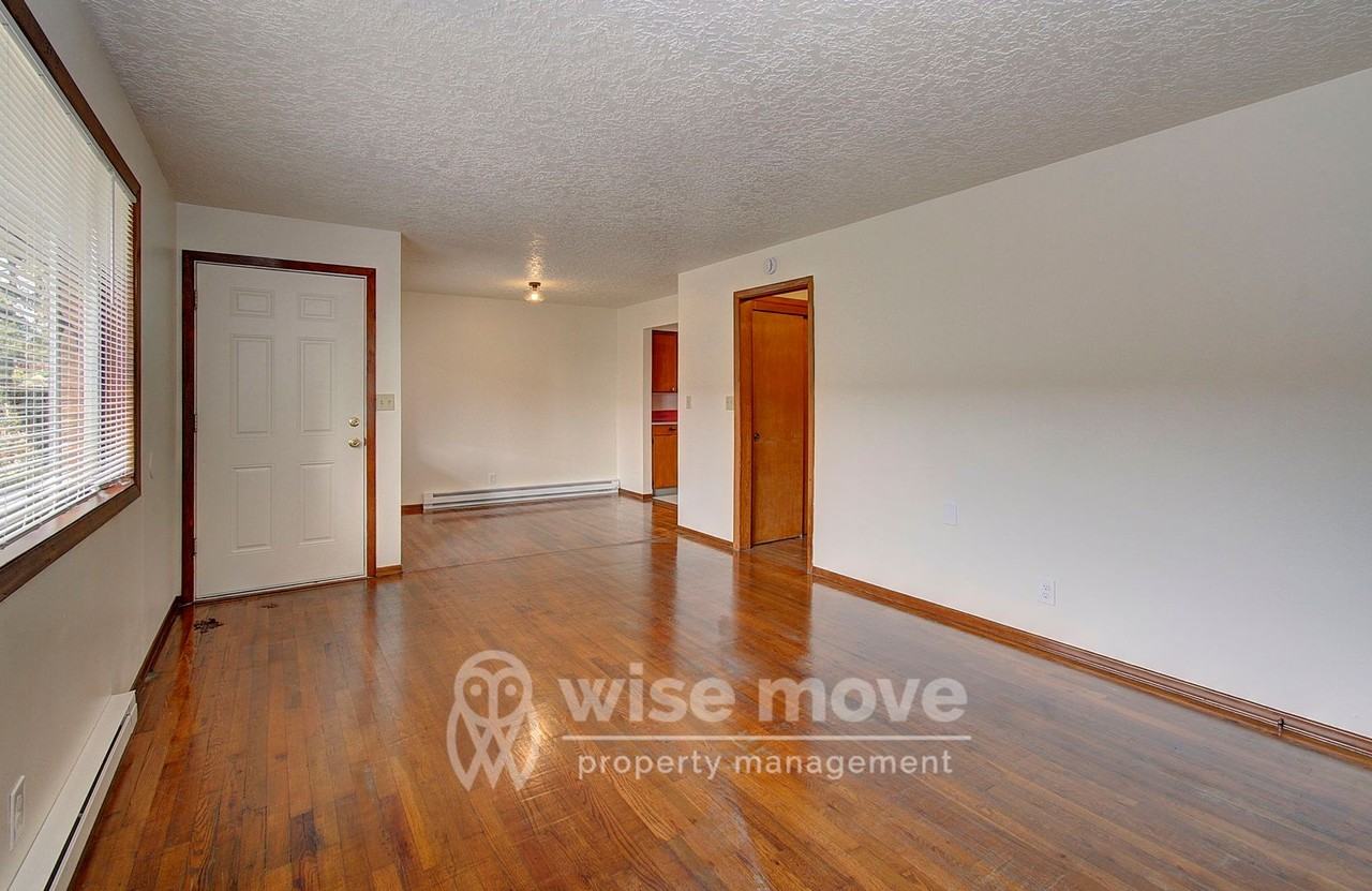 2605 E Mill Plain Blvd #1 - Photo 3 of 19