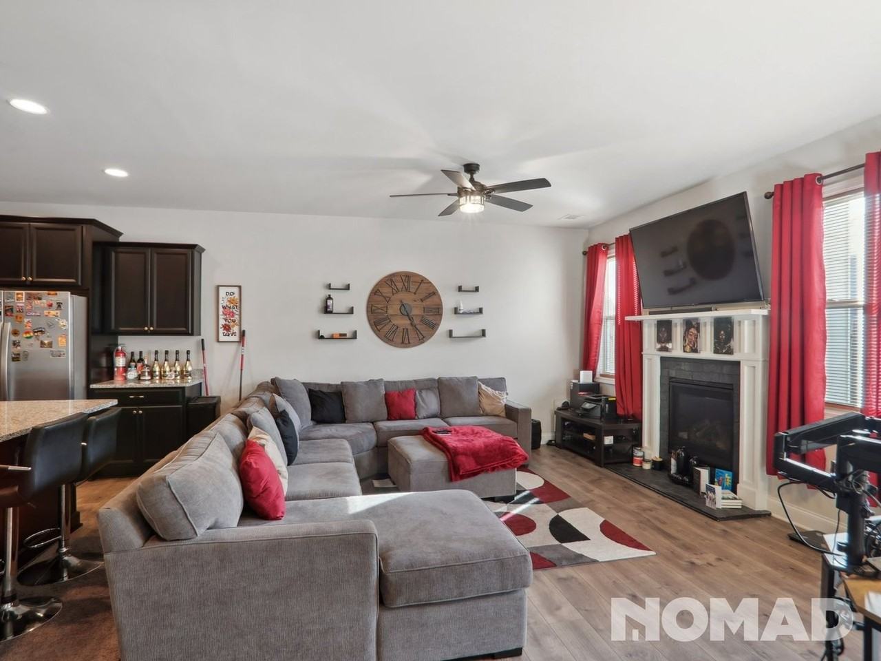 2568 Centennial Cv - Photo 2 of 26