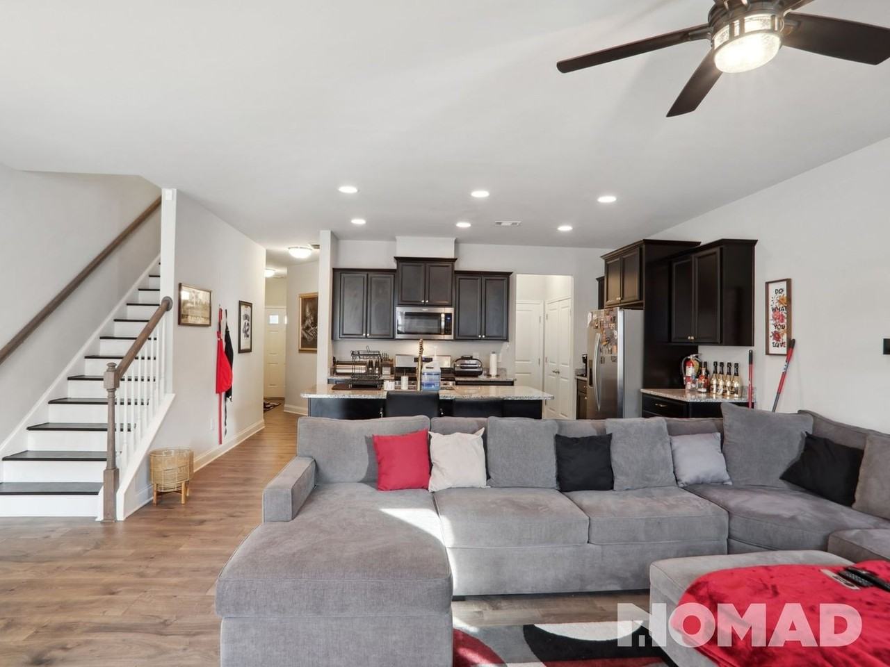 2568 Centennial Cv - Photo 3 of 26