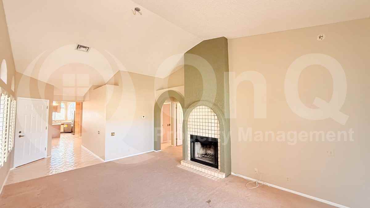 11144 E Yucca St - Photo 5 of 28