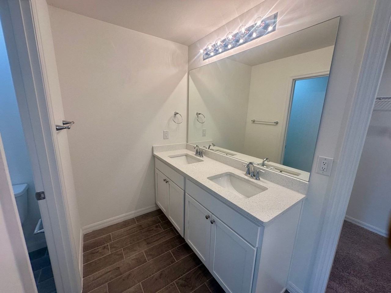 636 Ne 2nd Pl - Photo 6 of 12