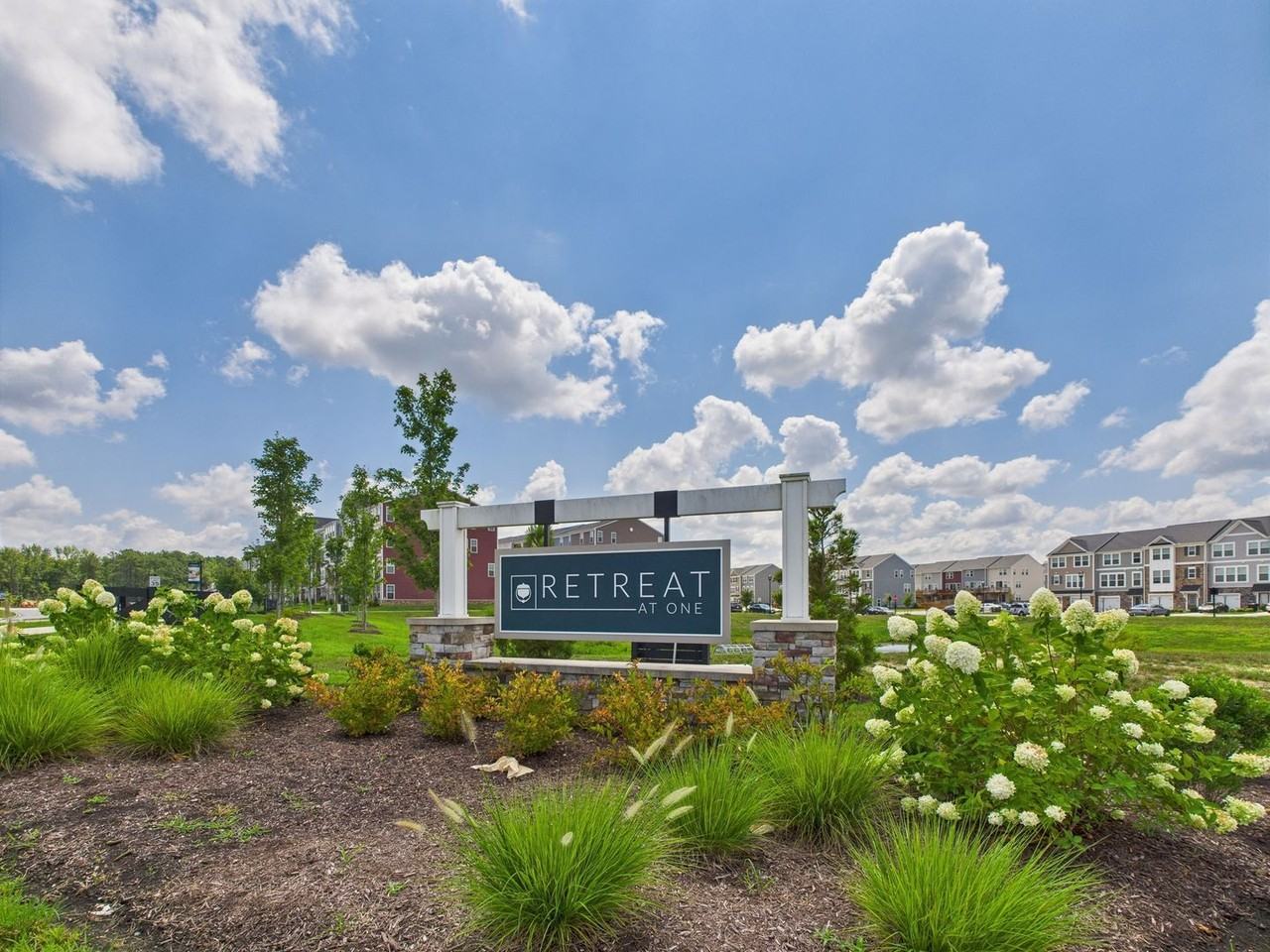 642 Brookwood Glen Ter #B - Photo 3 of 37