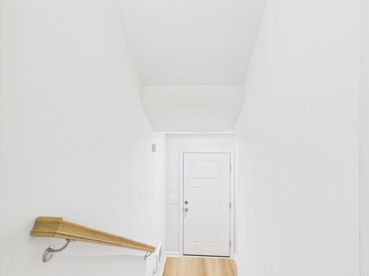 642 Brookwood Glen Ter #B - Photo 7 of 37