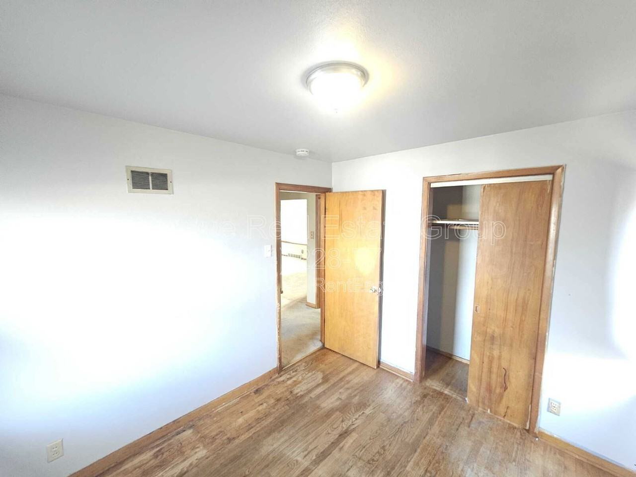 8883 Saint Cyr Dr - Photo 7 of 14