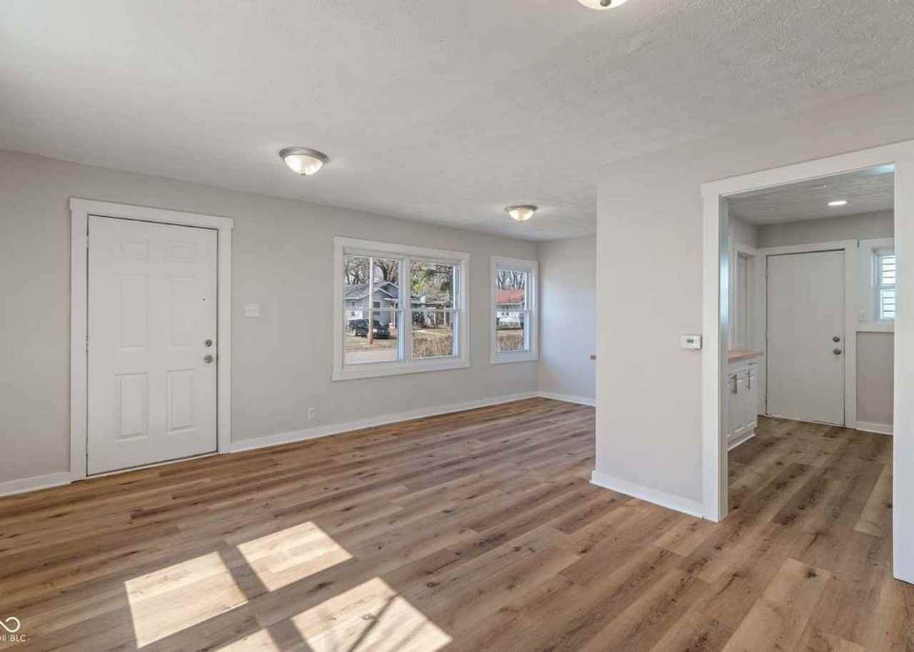 3505 Ralston Ave - Photo 2 of 7