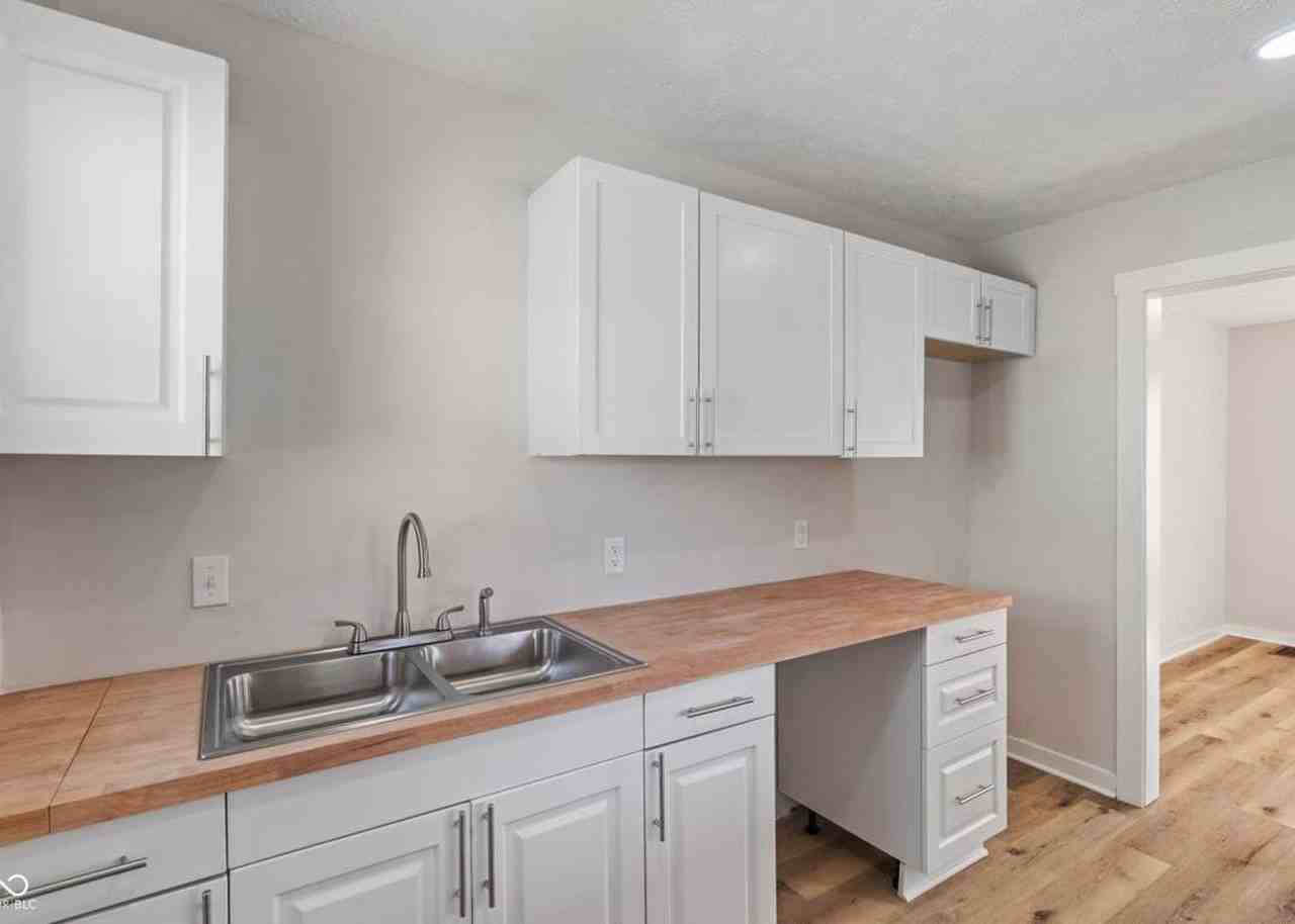 3505 Ralston Ave - Photo 3 of 7