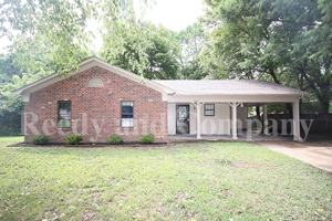 featured image of 5356 Lakeview Cv