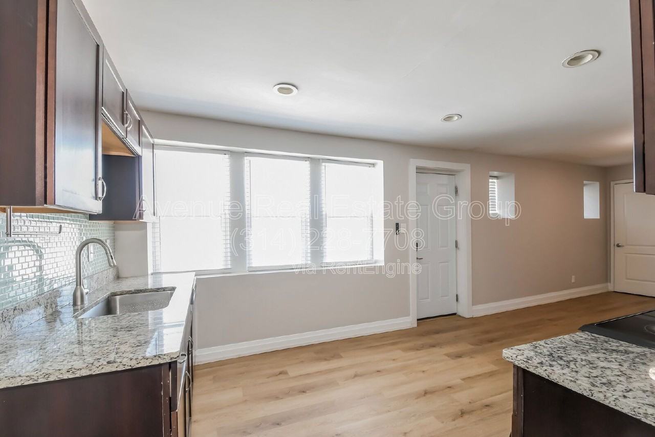 4370 Swan Ave #A - Photo 2 of 13