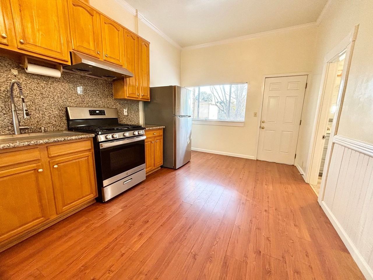 1314 Santa Clara Ave - Photo 5 of 29