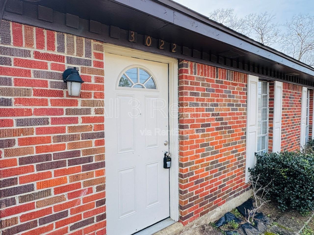 3022 Montwood Dr - Photo 5 of 28