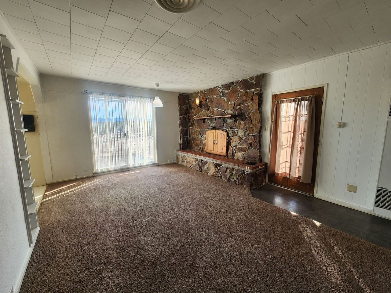 69517 Rainier Rd - Photo 3 of 14