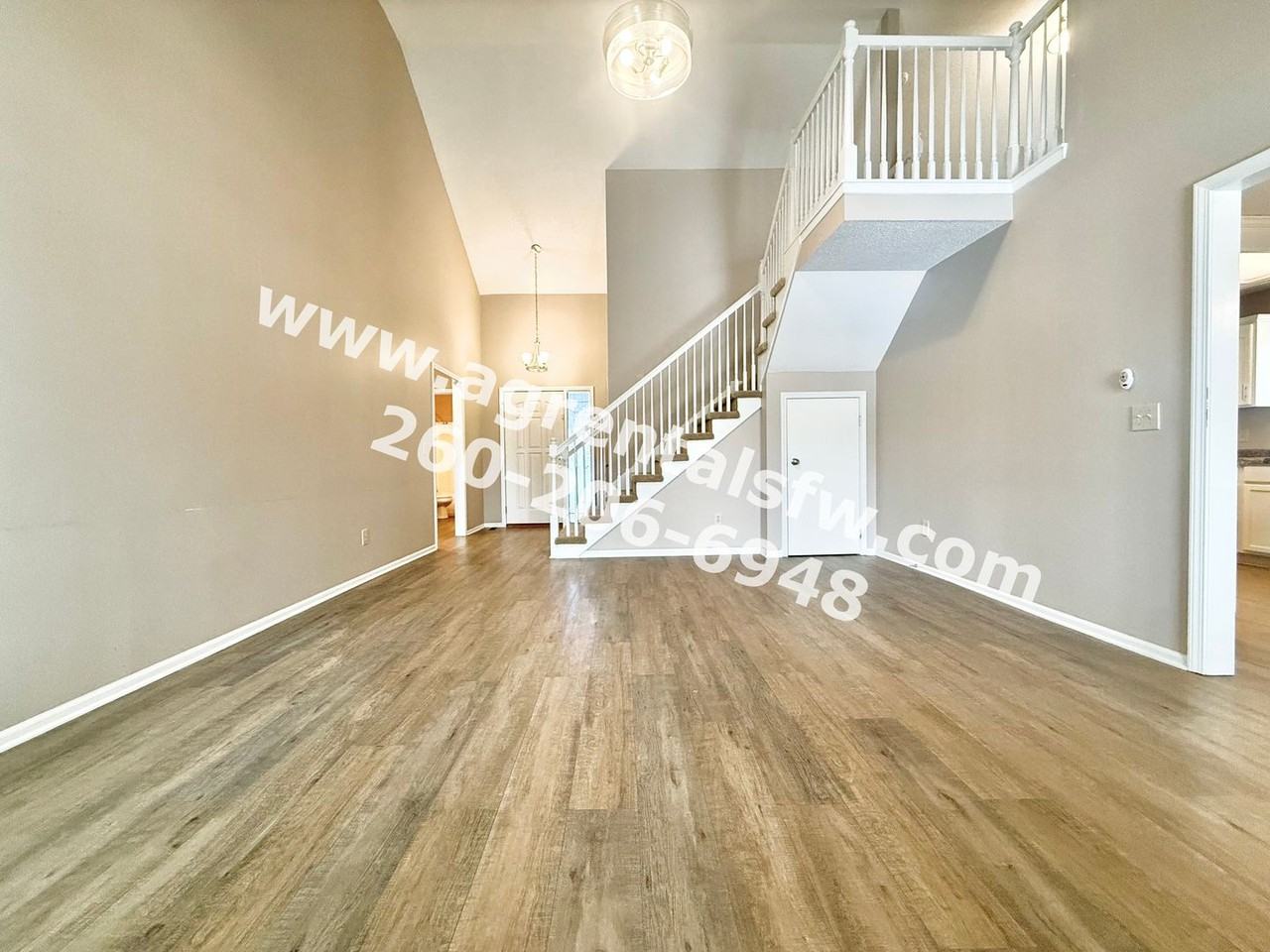 7411 Montclair Dr - Photo 3 of 19