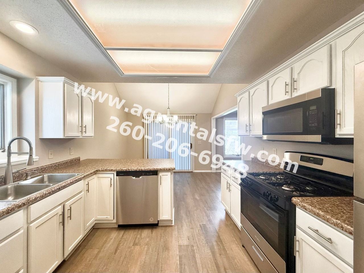 7411 Montclair Dr - Photo 7 of 19