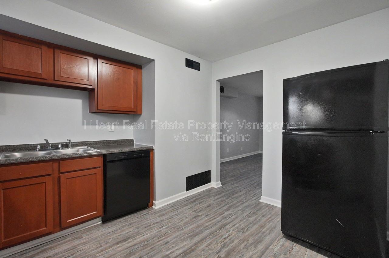 268 N Powell Cir #B - Photo 7 of 26