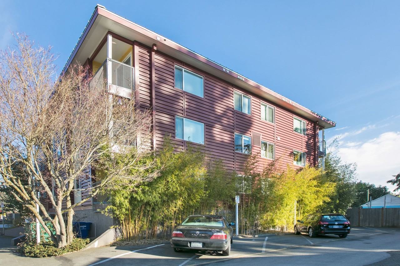 Hawk Apartments - Photo 2 of 4