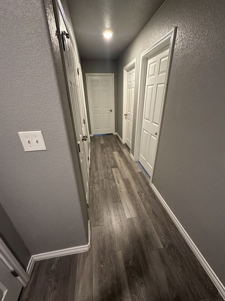 2407 Duntov Dr #B - Photo 5 of 12