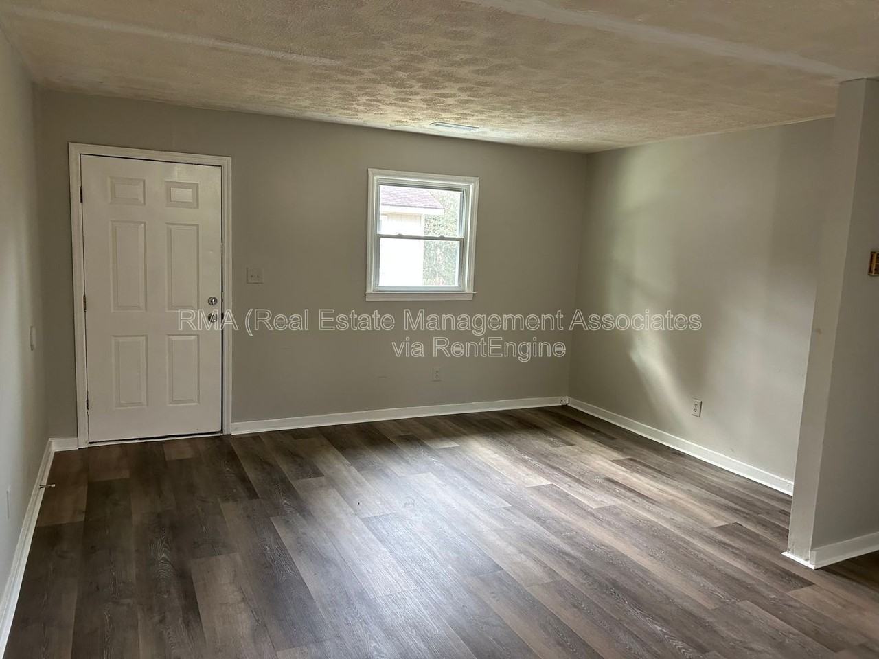 525 E Central Ave - Photo 2 of 6