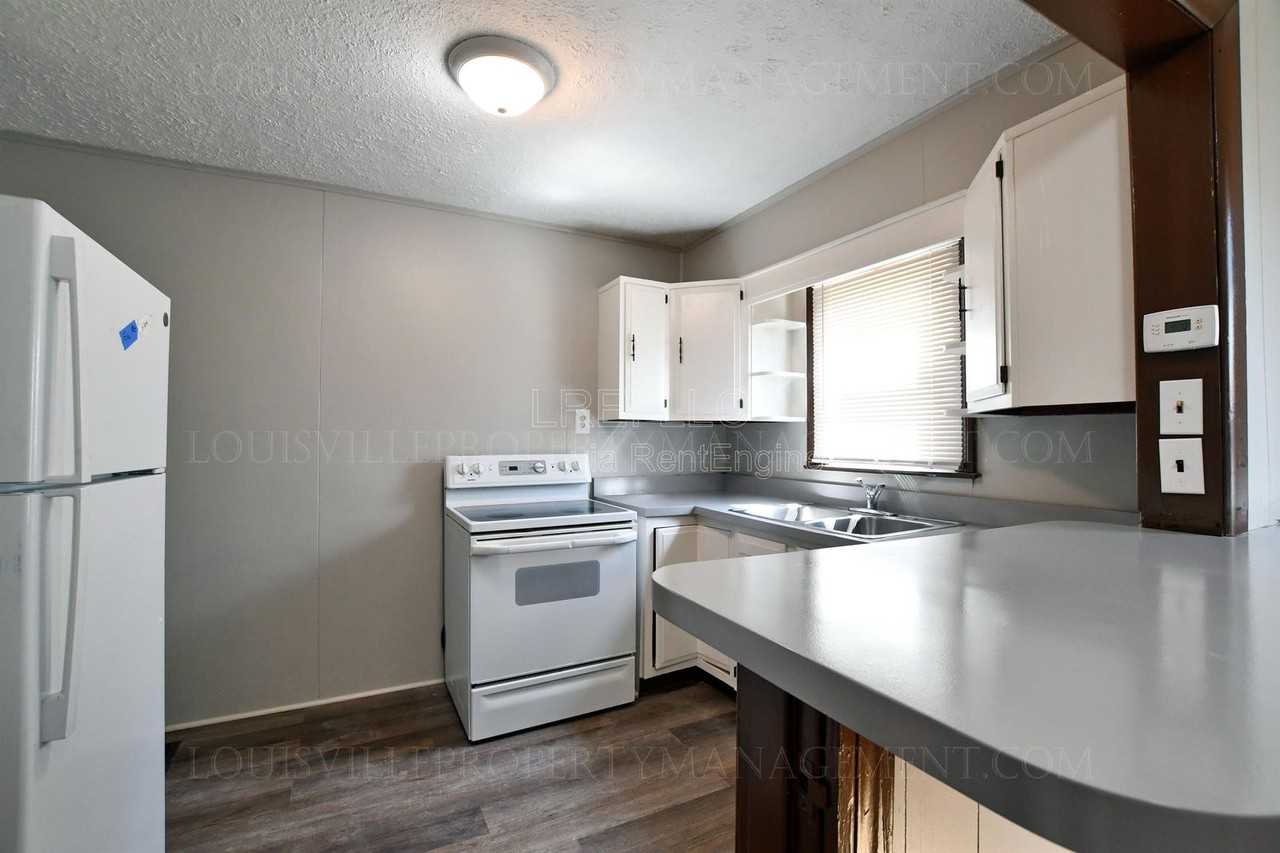 505 N 38th St - Photo 3 of 16