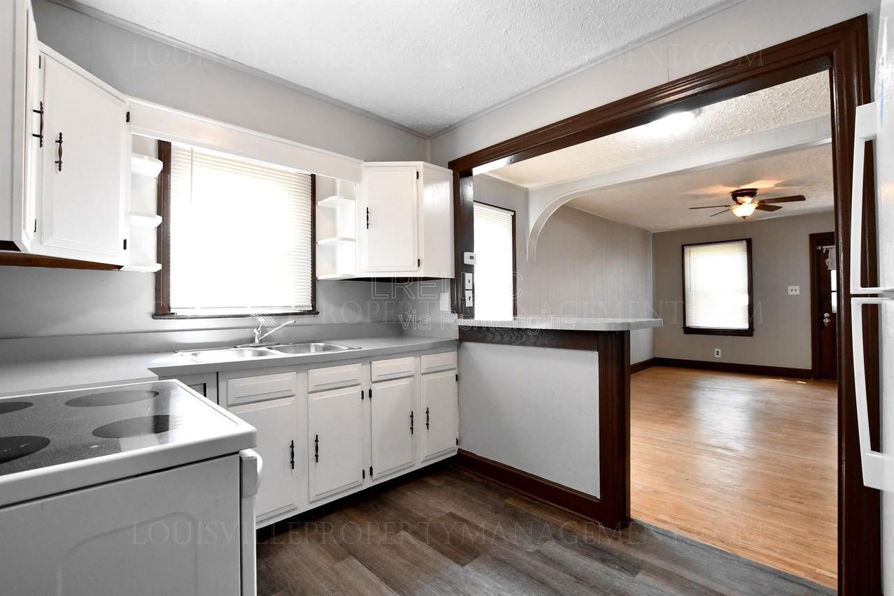 505 N 38th St - Photo 4 of 16