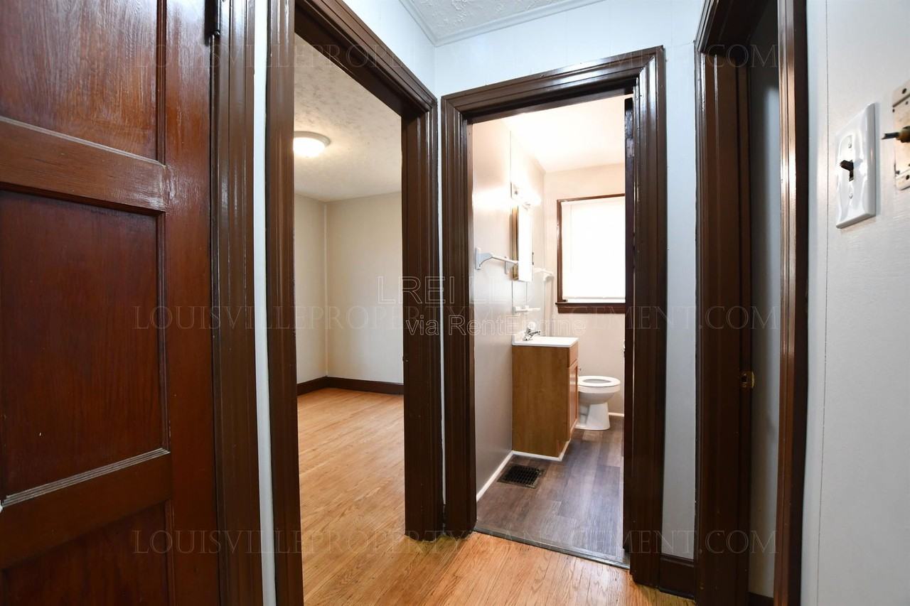 505 N 38th St - Photo 5 of 16