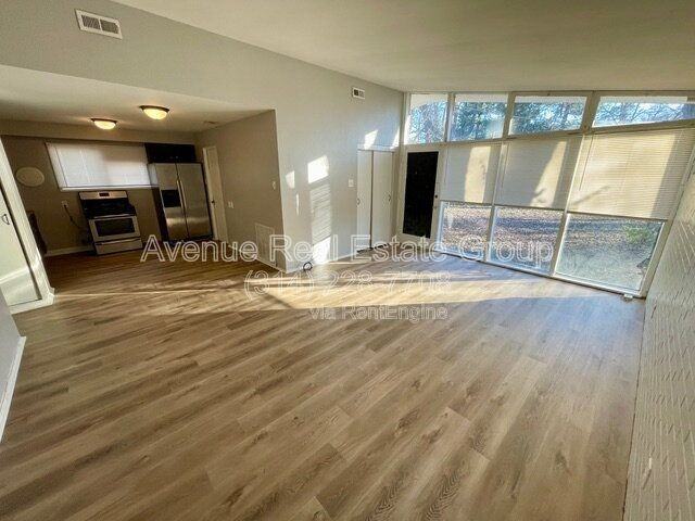 8330 Woodhurst Dr - Photo 2 of 8