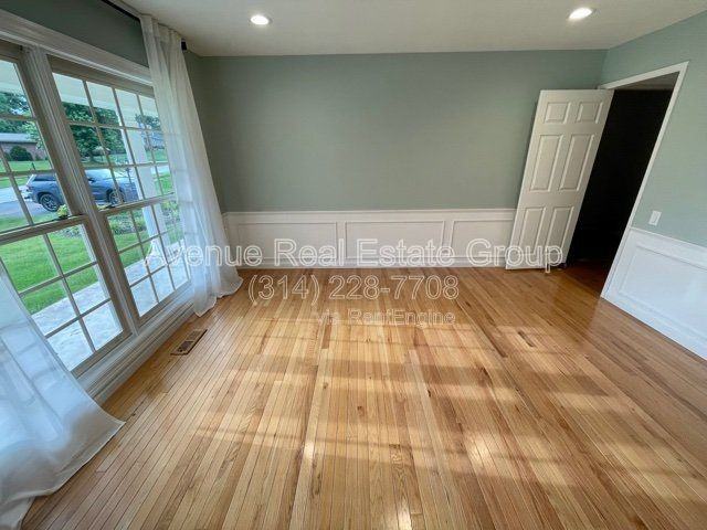 514 Redondo Dr - Photo 4 of 17