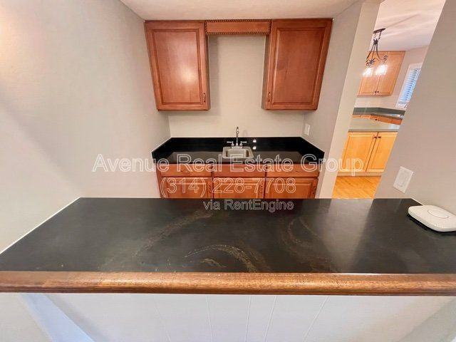 514 Redondo Dr - Photo 7 of 17