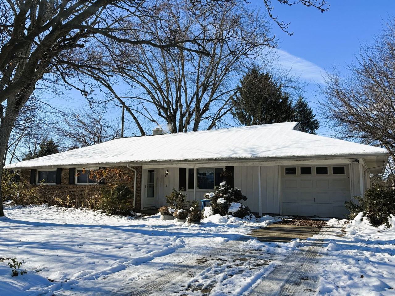 2711 Covington St - Photo 2 of 9