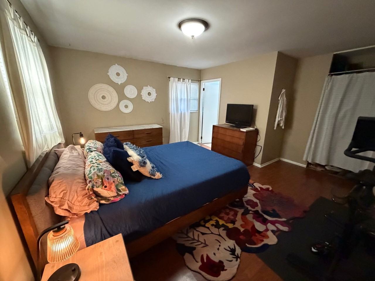 2711 Covington St - Photo 7 of 9