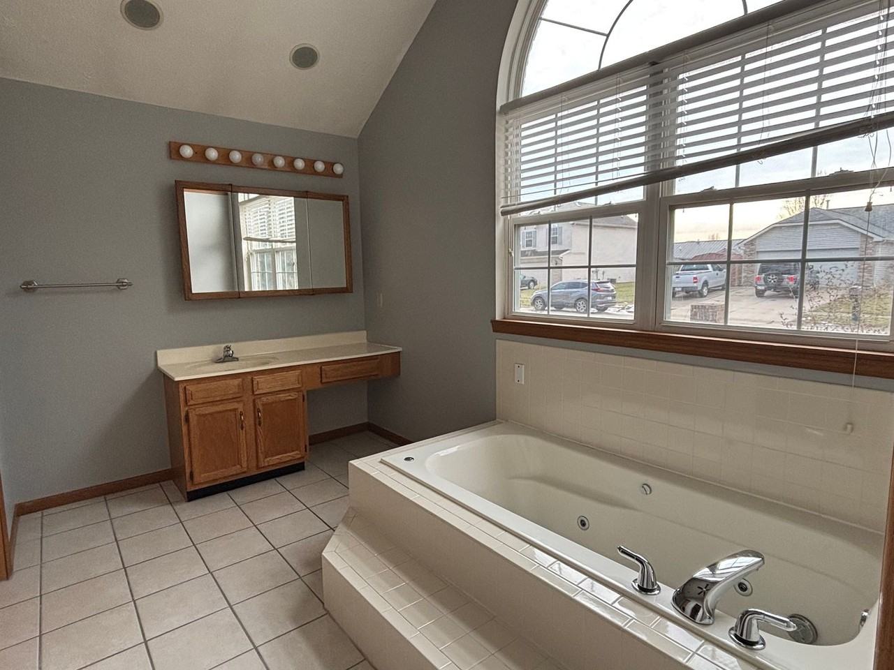 1422 Crusade Dr - Photo 7 of 14