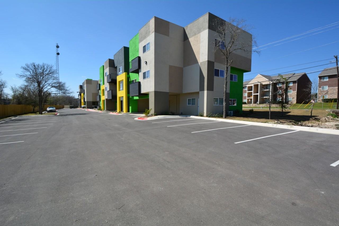 Green Spring Apartments - Photo 5 of 7