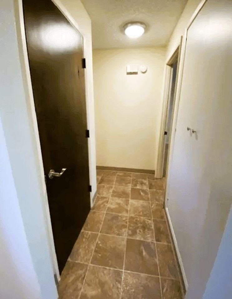 Nell Anna Court - Photo 5 of 33