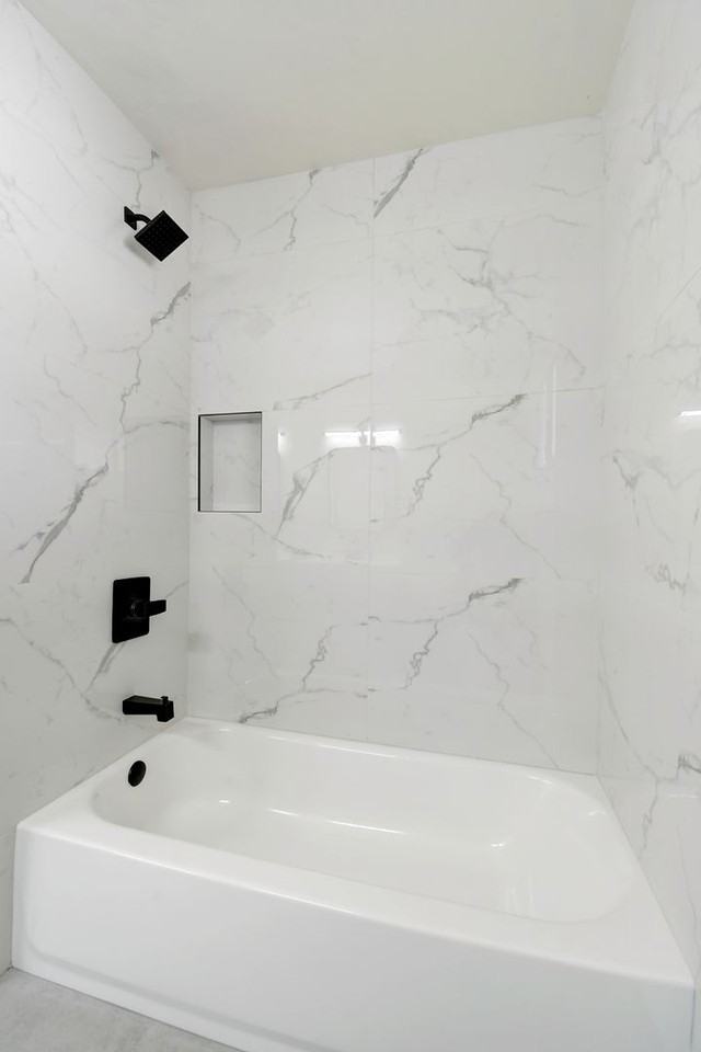 1025 E Campus Dr - Photo 3 of 49