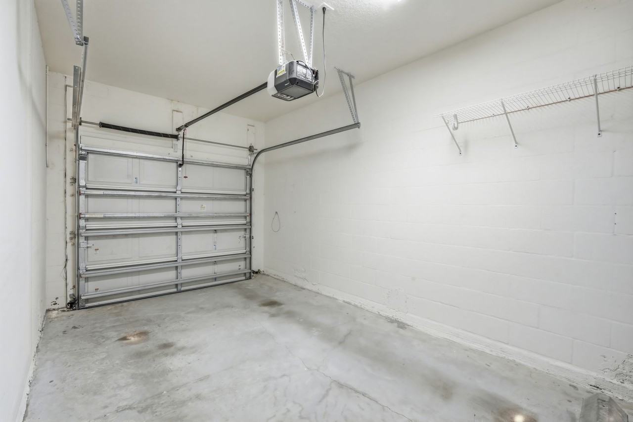 1108 Vineyard Ln - Photo 6 of 26