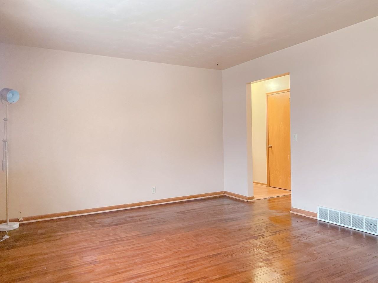 2508 N 78th Ave - Photo 4 of 50