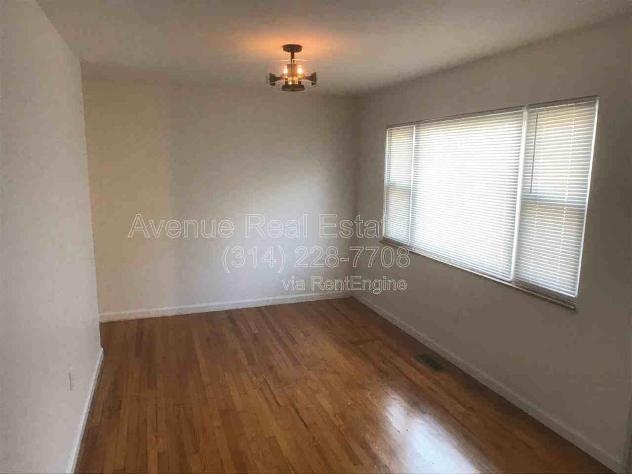 720 Preakness Ln - Photo 2 of 21