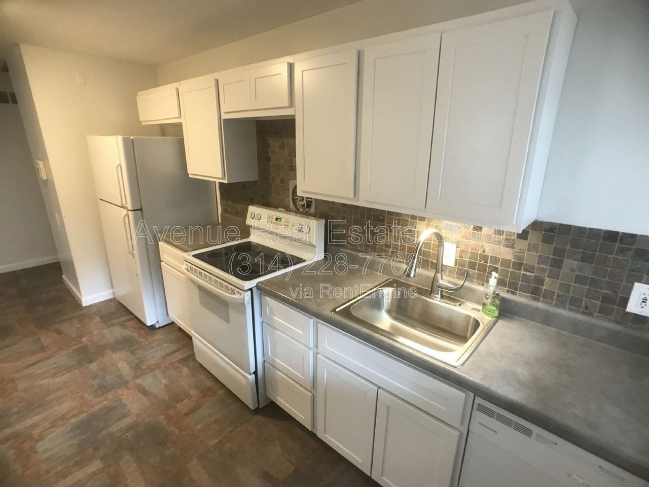 720 Preakness Ln - Photo 6 of 21