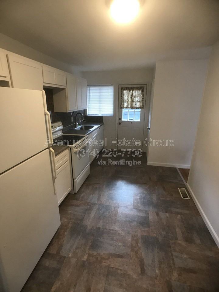 720 Preakness Ln - Photo 7 of 21