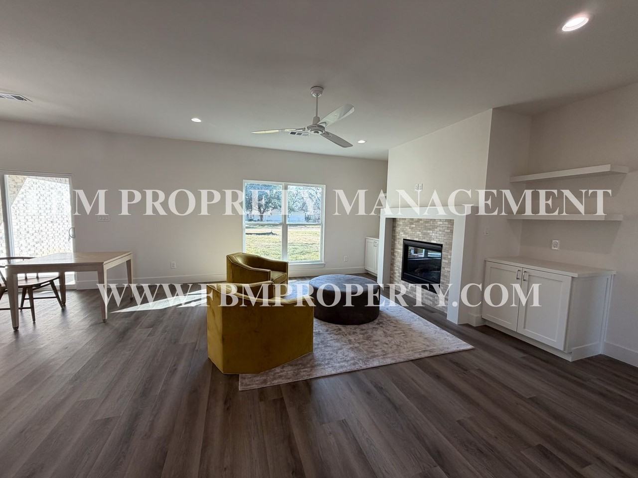 903 Sunrise Dr - Photo 4 of 33