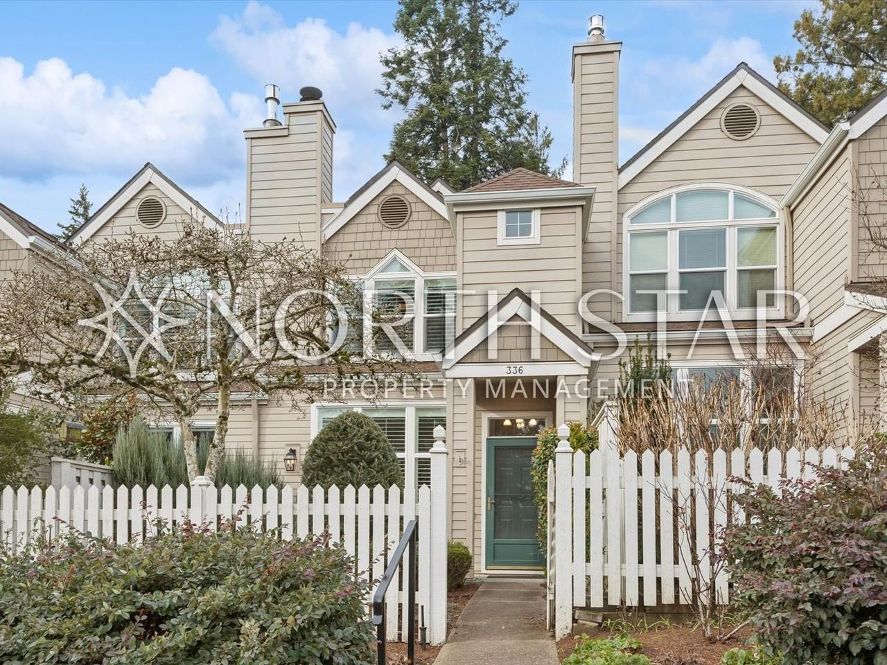 336 4th St - Photo 2 of 40