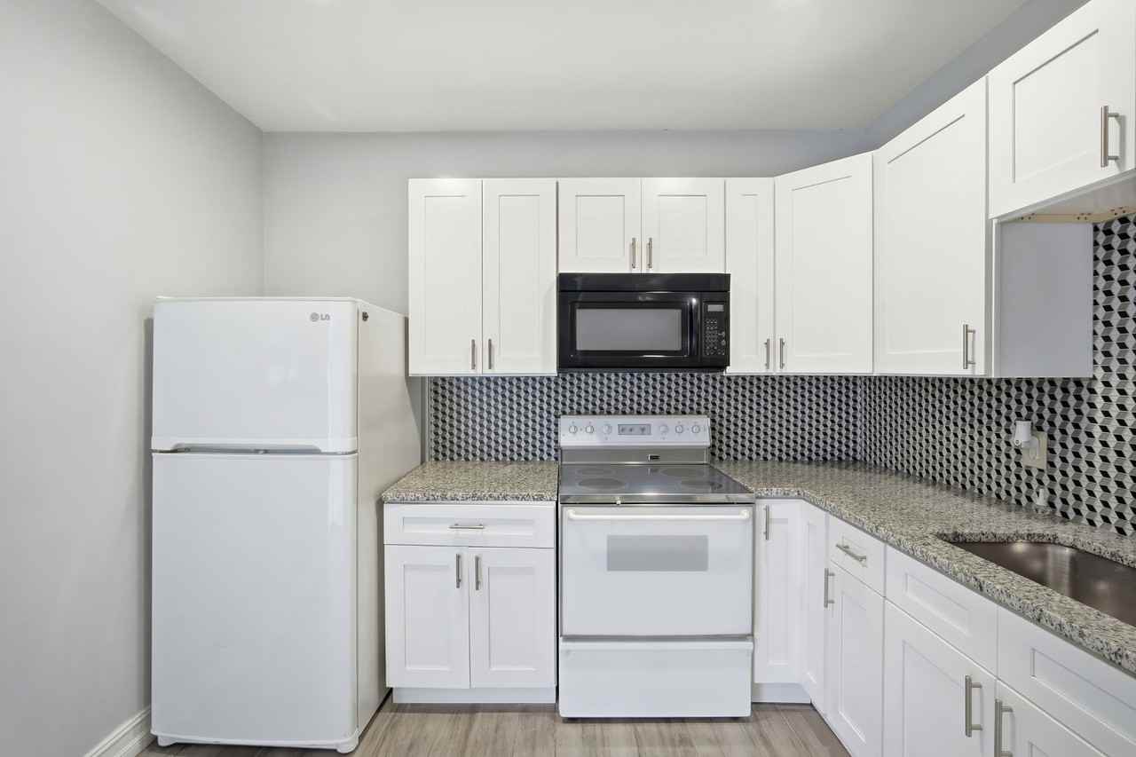 1411 E 24th Ave #B - Photo 7 of 14