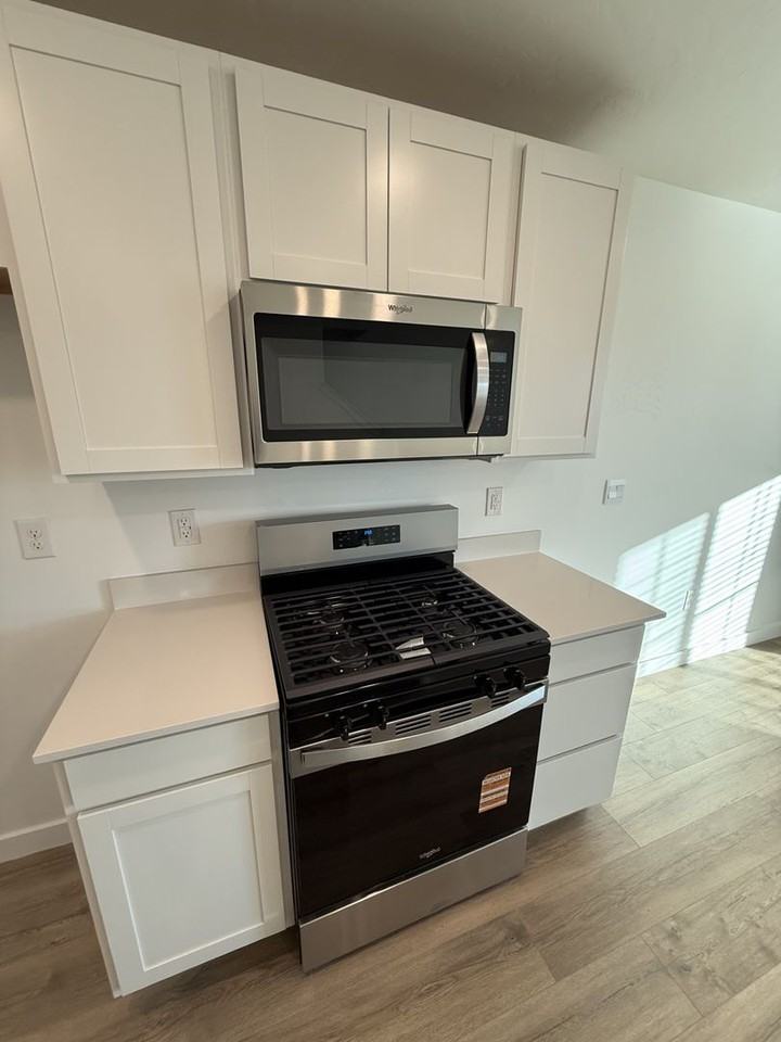 1768 E Albion Dr - Photo 4 of 26