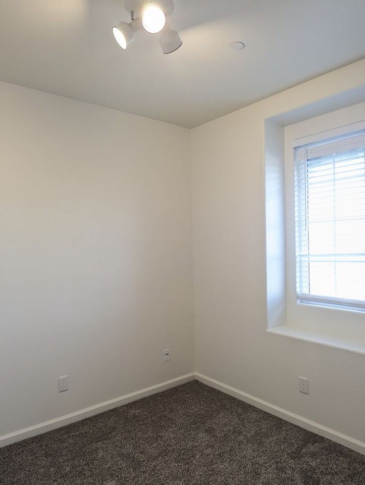 2712 Farmers Central Rd